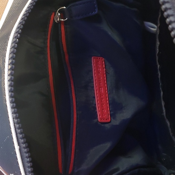 Purse - Picture 2 of 4